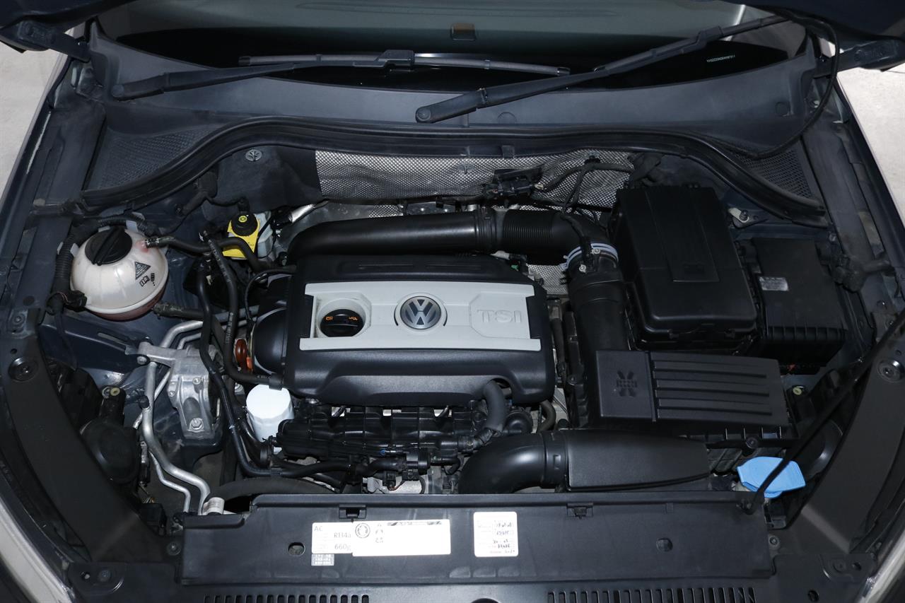 Volkswagen Tiguan stock #32000