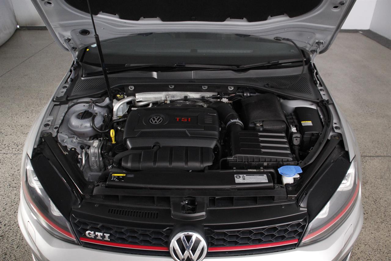 Volkswagen Golf stock #34430