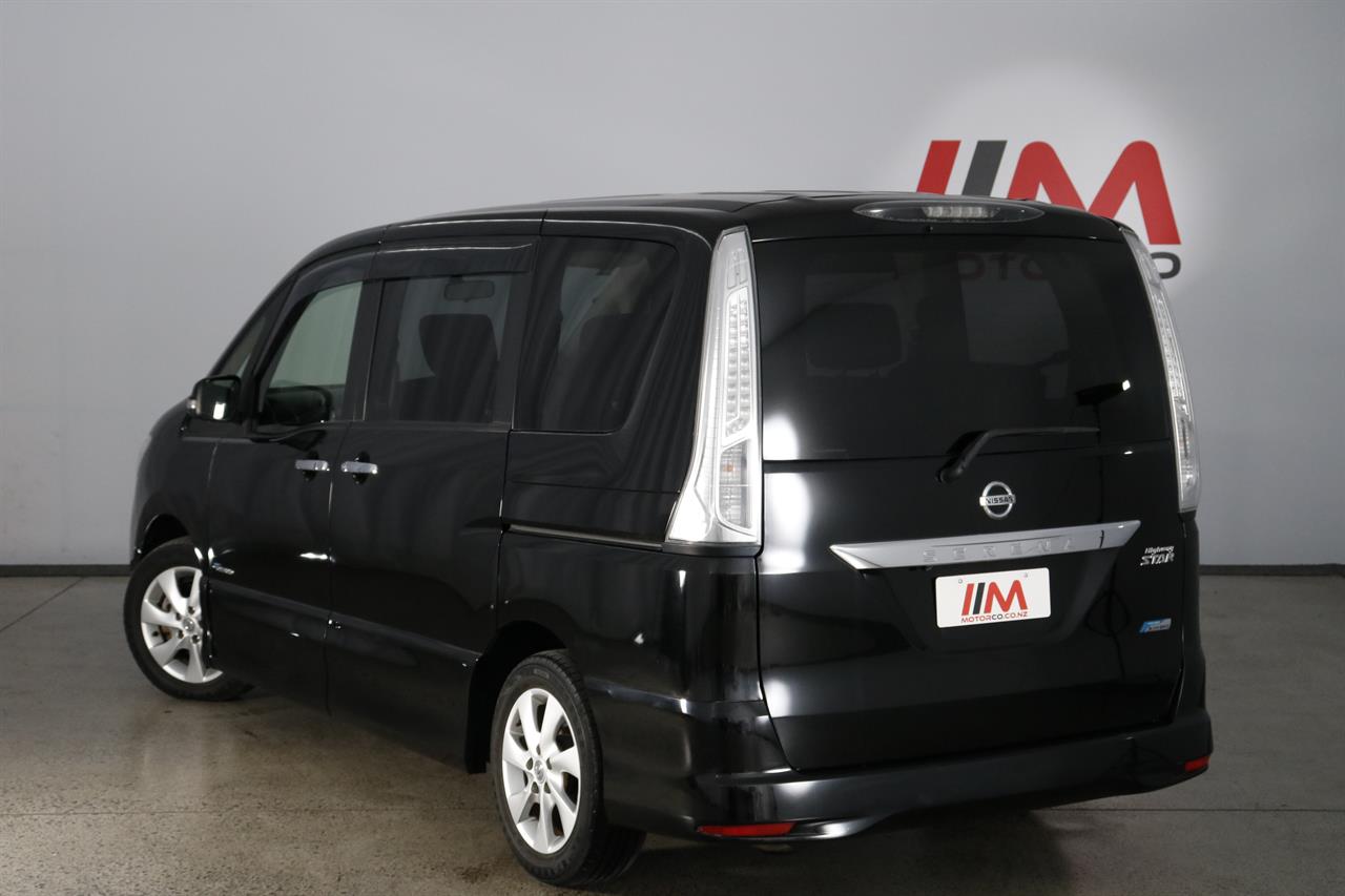 Nissan Serena stock #32630