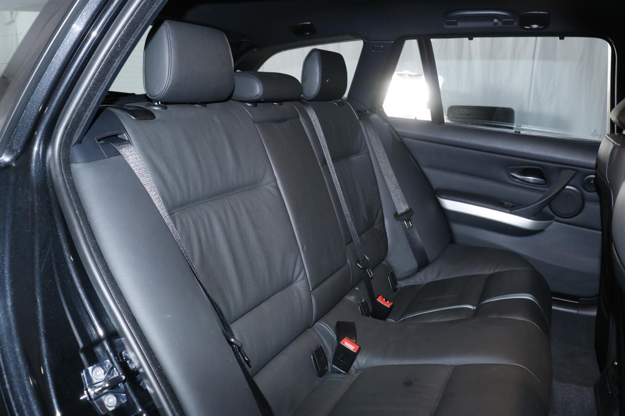 BMW 335i stock #32298