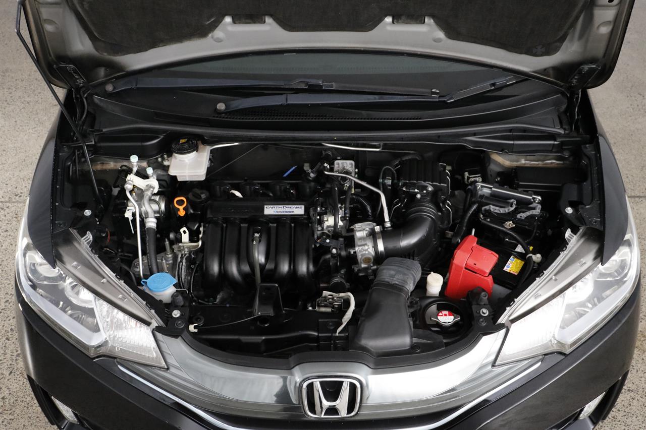 Honda Fit Hybrid stock #34298