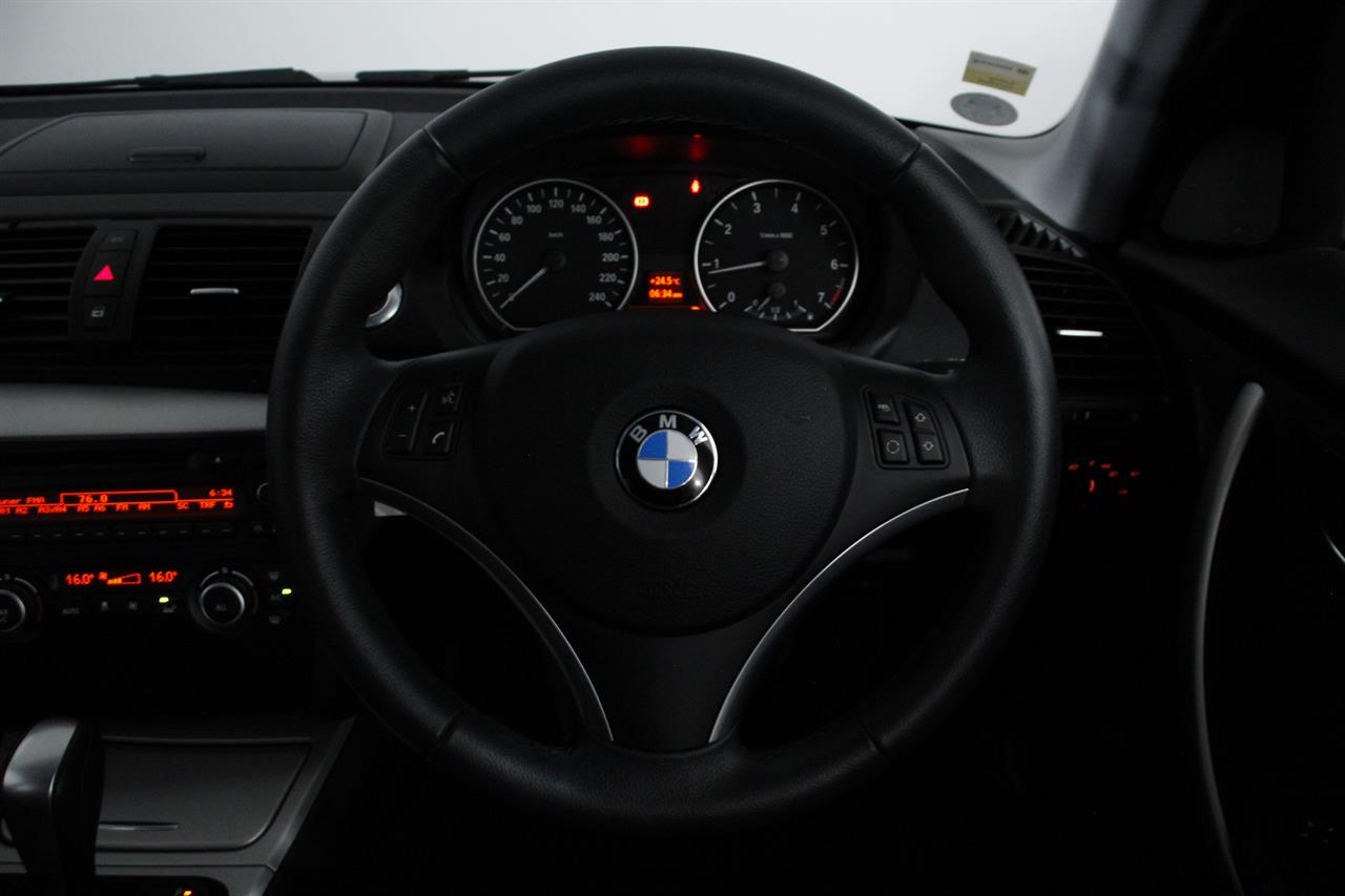 BMW 120i stock #34390