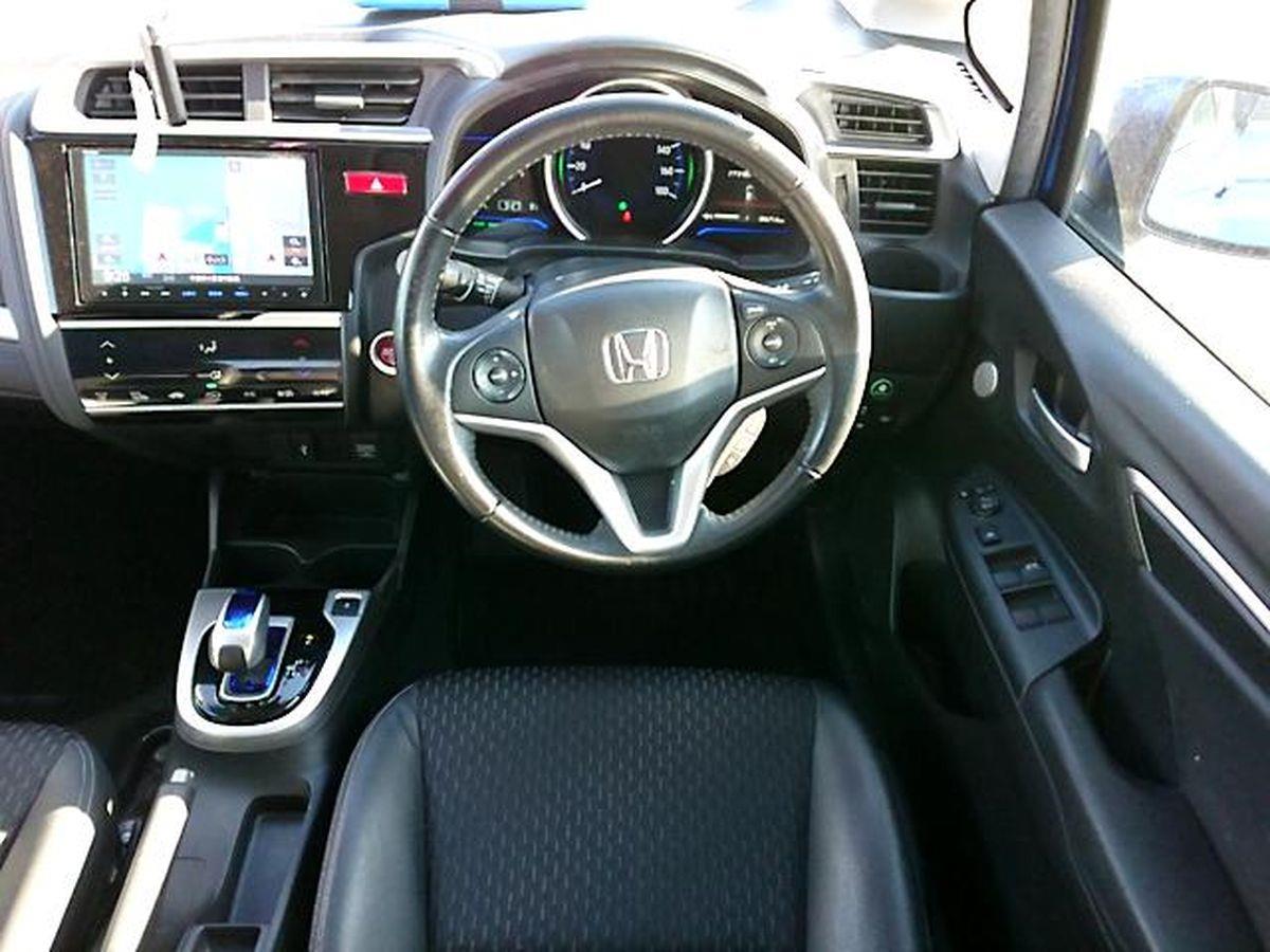 Honda Fit Hybrid stock #33101