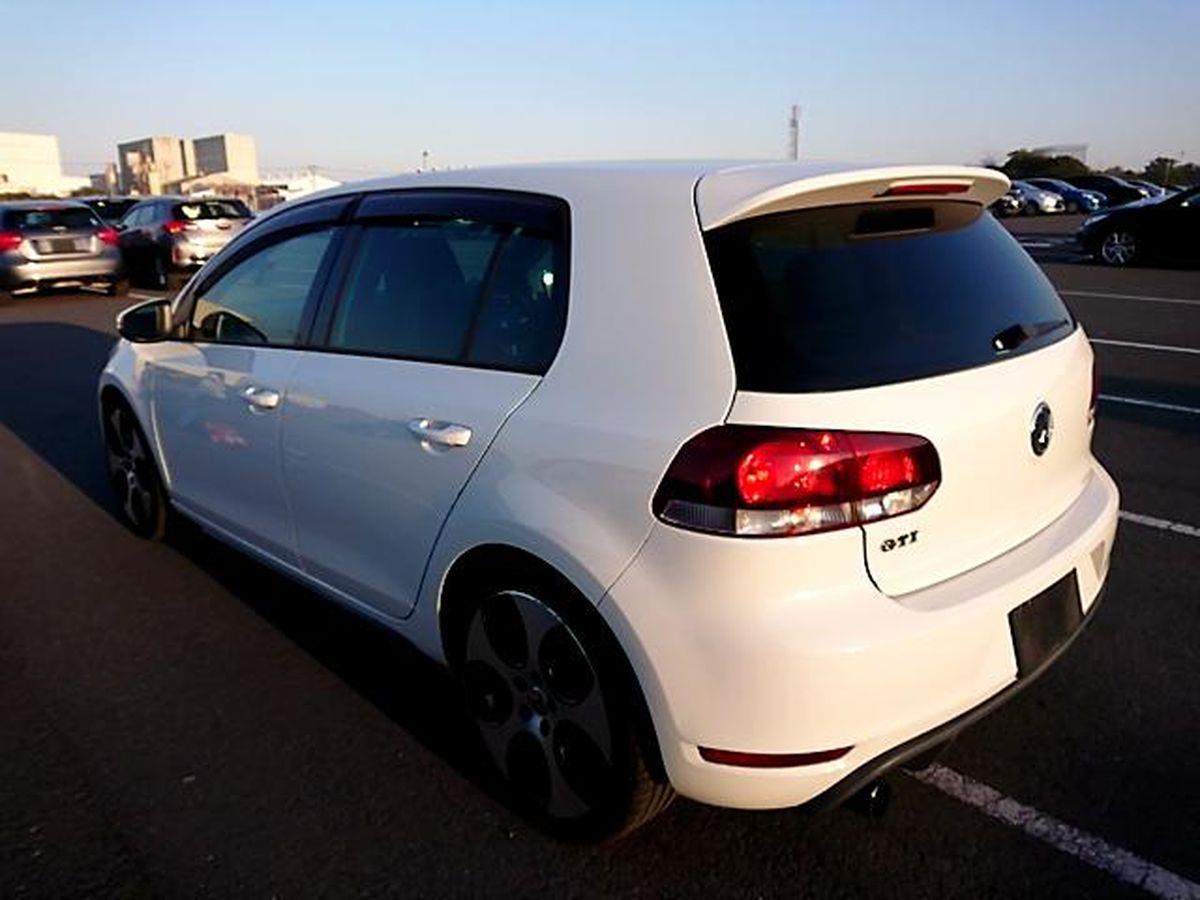 Volkswagen Golf stock #33064