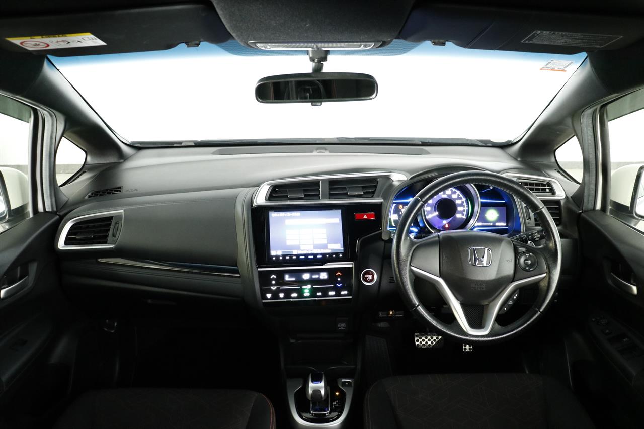 Honda Fit Hybrid stock #34270