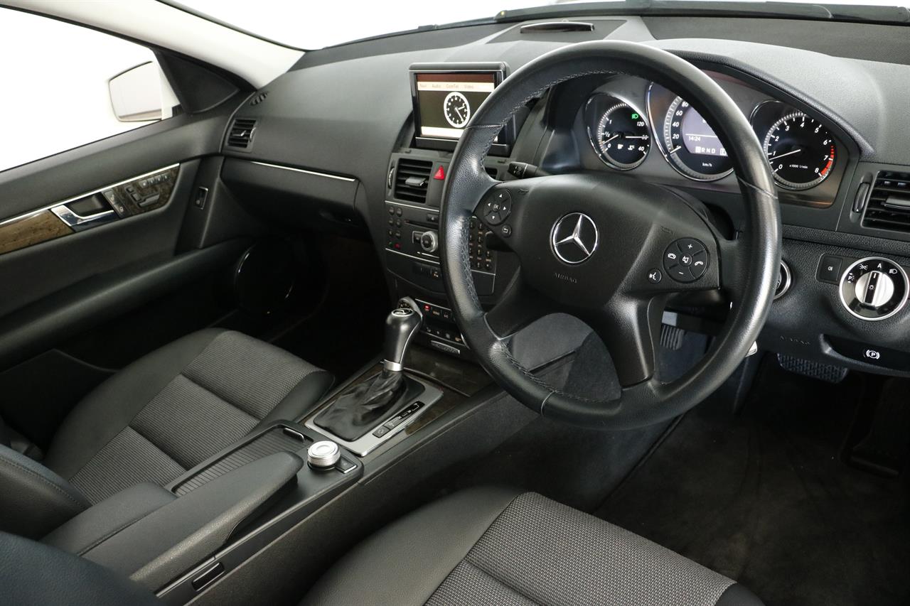 Mercedes Benz C 300 stock #34392