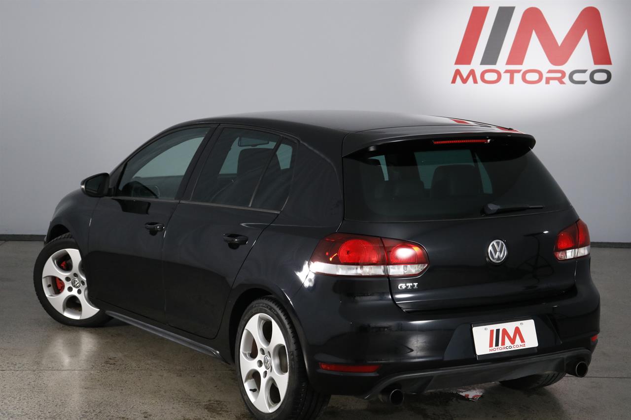 Volkswagen Golf stock #32492