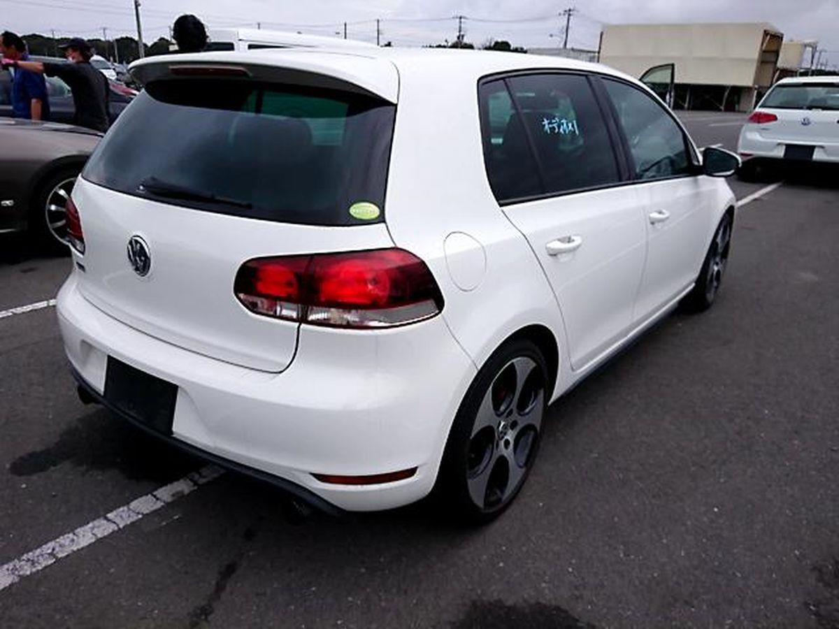 Volkswagen Golf stock #32702