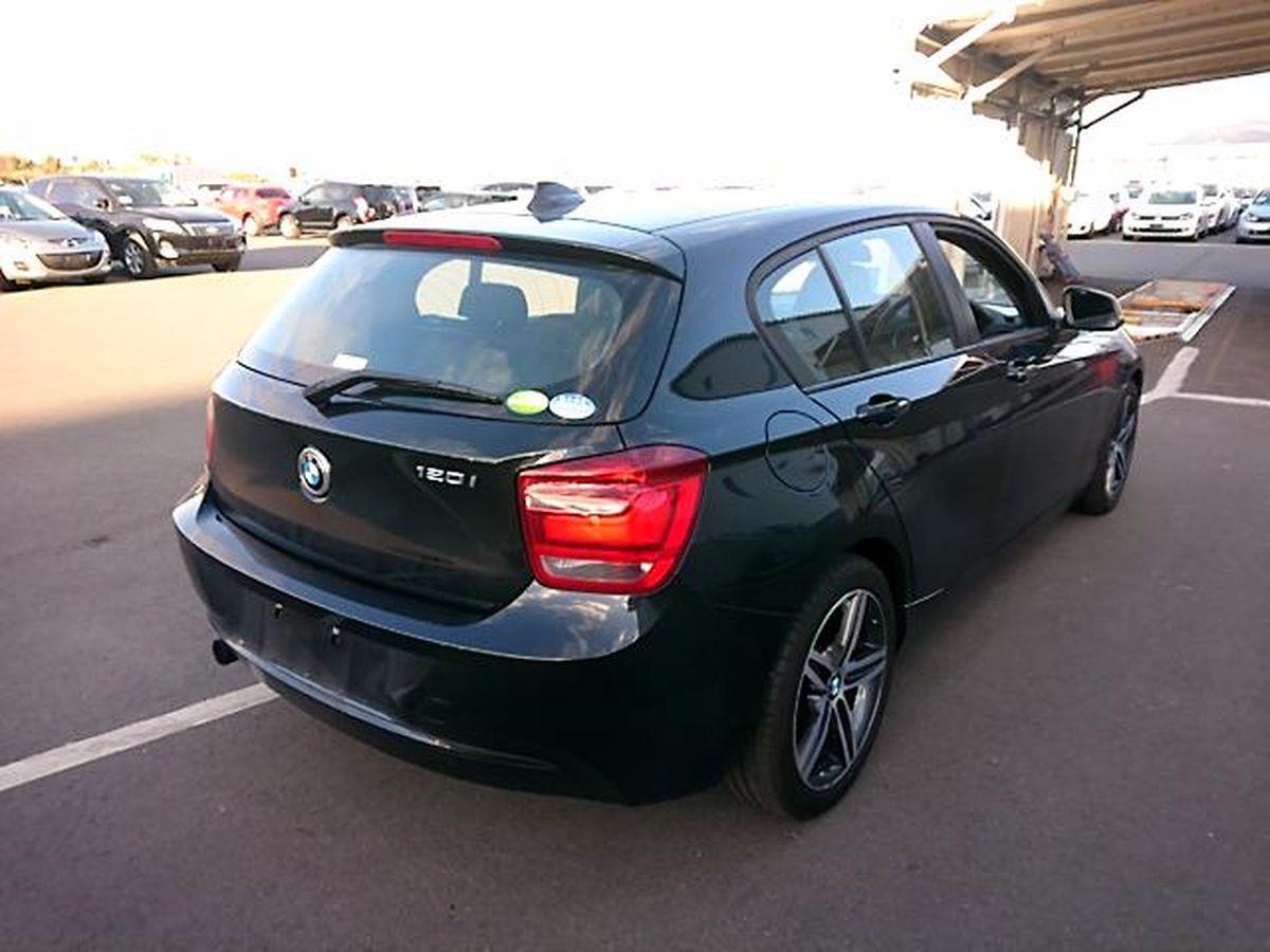 BMW 120i stock #32849