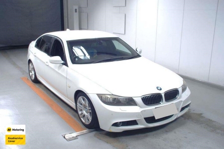 Image of a White used BMW 335i stock #32877 2010 stock number 32877