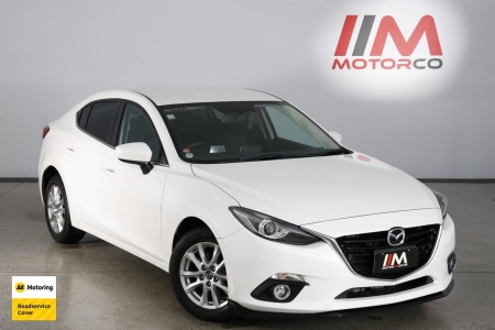 Image of a Pearl used Mazda Axela stock #32324 2013 stock number 32324