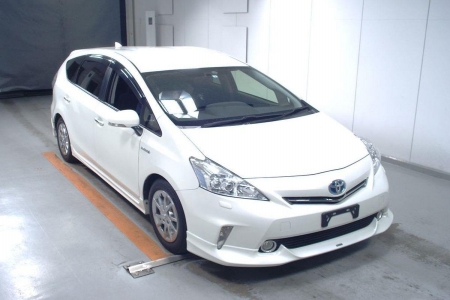Image of a Pearl used Toyota Prius 2015 stock number 31528