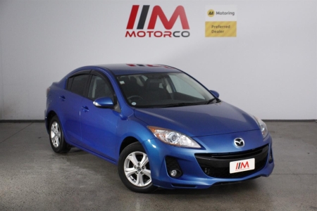 Image of a Blue used Mazda Axela stock #34506 2012 stock number 34506