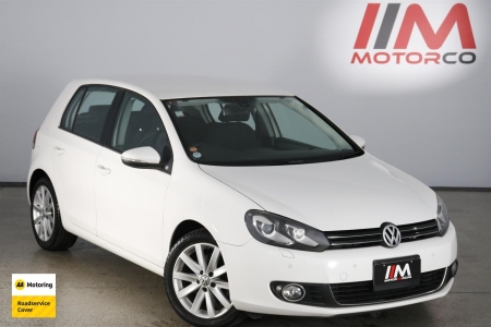 Image of a White used Volkswagen Golf stock #32483 2011 stock number 32483