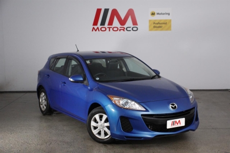Image of a Blue used Mazda Axela stock #34653 2012 stock number 34653