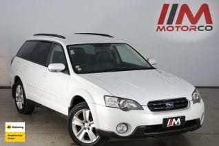 Image of a White used Subaru Outback stock #32759 2005 stock number 32759