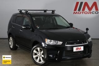 Image of a Black used Mitsubishi Outlander stock #32796 2010 stock number 32796