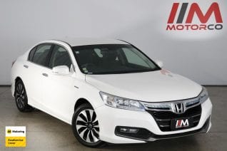 Image of a Pearl used Honda Accord stock #32393 2013 stock number 32393