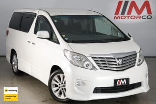Image of a Pearl used Toyota Alphard stock #32448 2011 stock number 32448