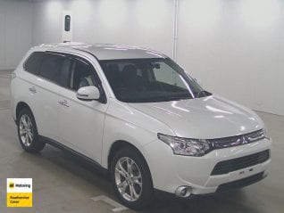 Image of a Pearl used Mitsubishi Outlander stock #32831 2014 stock number 32831