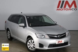 Image of a Silver used Toyota Corolla stock #32923 2013 stock number 32923