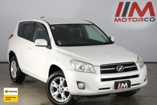 Image of a Pearl used Toyota RAV 4 stock #32885 2011 stock number 32885