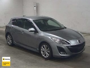 Image of a Silver used Mazda Axela stock #33103 2010 stock number 33103