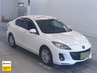 Image of a Pearl used Mazda Axela stock #33058 2012 stock number 33058