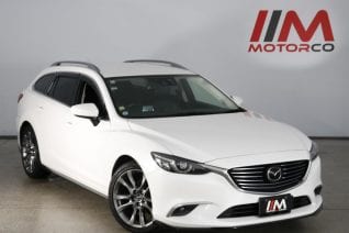 Image of a Pearl used Mazda Atenza stock #32590 2016 stock number 32590