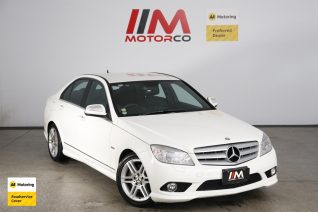 Image of a White used Mercedes Benz C 300 stock #34163 2009 stock number 34163