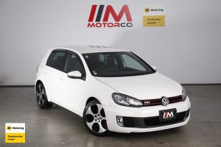 Image of a White used Volkswagen Golf stock #34221 2010 stock number 34221