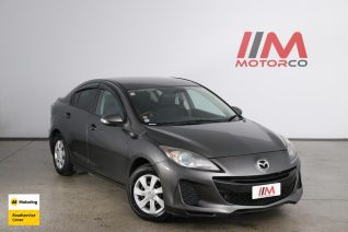 Image of a Grey used Mazda Axela stock #33303 2011 stock number 33303